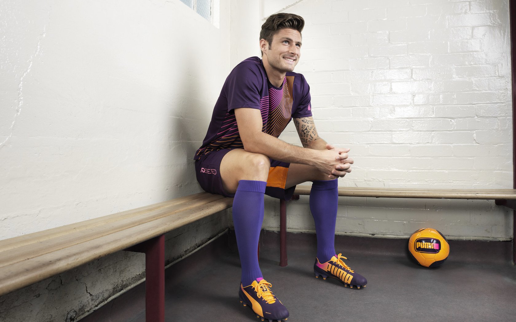 双线叙事,姆巴佩德比封神映衬AC米兰欧战收割艺术