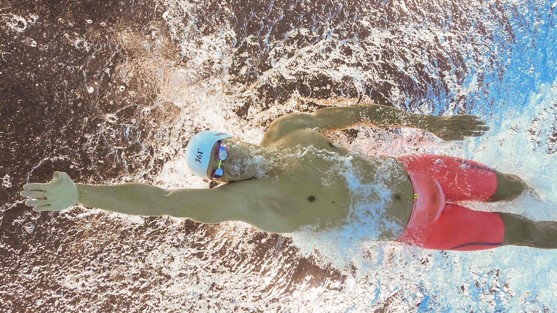 绿茵场上的独舞者，巴雷拉用实力打破质疑，助韩国力克摩纳哥