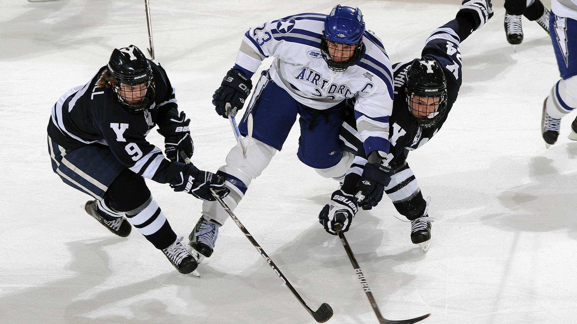 赛道上的双重变奏,佩雷兹火热状态催化迈凯伦逆转法拉利